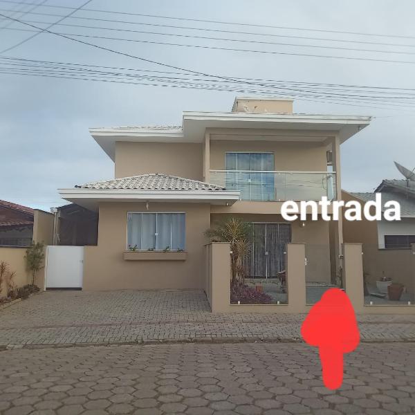 casa aconchegante e espaçosa