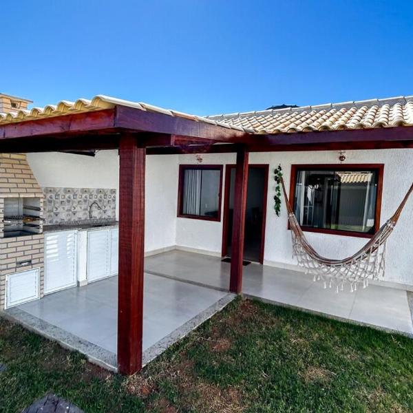 Casa completa a 900m da Praia de Geribá, varanda e churrasqueira em Armação dos Búzios
