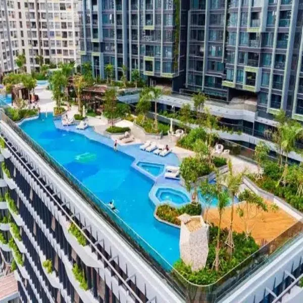 Zivana Lumiere Riverside Luxury Service Apartment, hotel v mestu Ho Chi Minh City