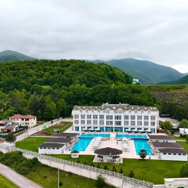 The Green Oasis Otel Spa, ξενοδοχείο στο Καντίκιοϊ