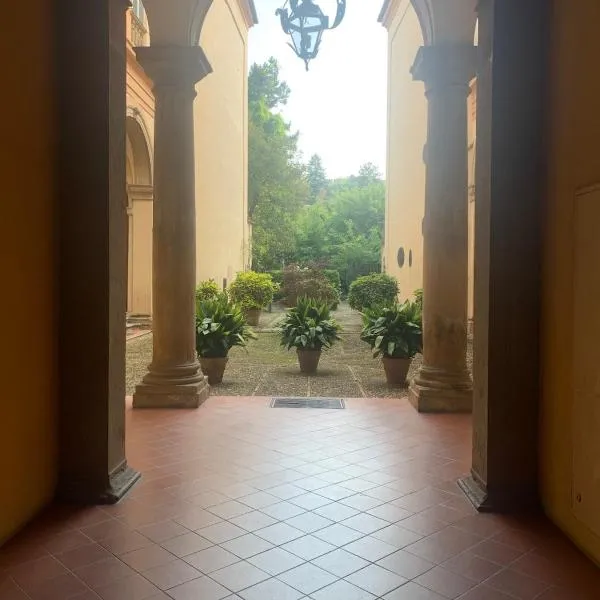 बोलोग्ना में, होटल In a courtyard in downtown, new and quiet