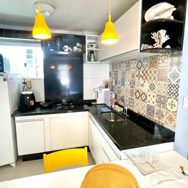 Apartamento na Barra a 50m da praia para 6 hóspedes - Foto 4