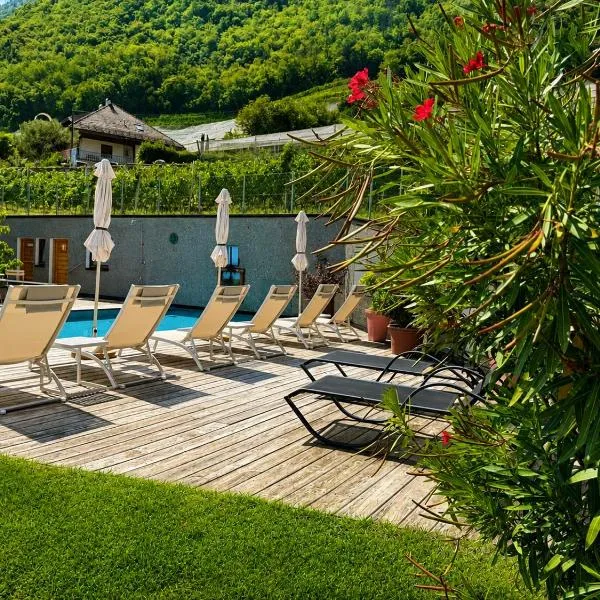 MENA Guesthouse, hotel en Marlengo