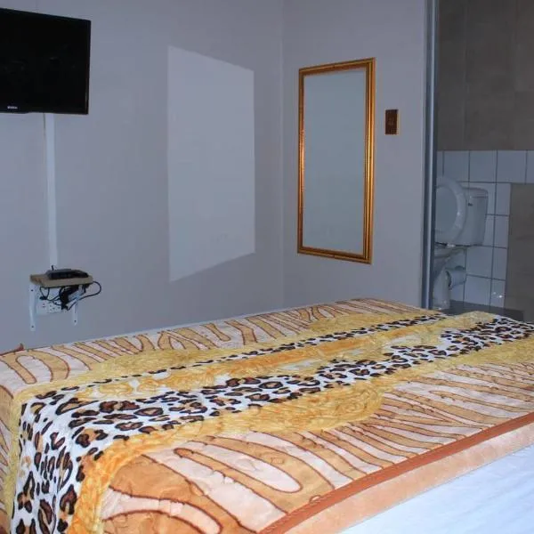 Thully Teams Guest House – hotel w mieście Secunda