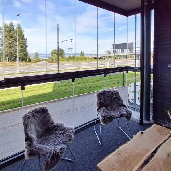 Spacious 1BR Apt. Next to Lake Näsijärvi | Sauna & Free Parking, hotel a Tampere