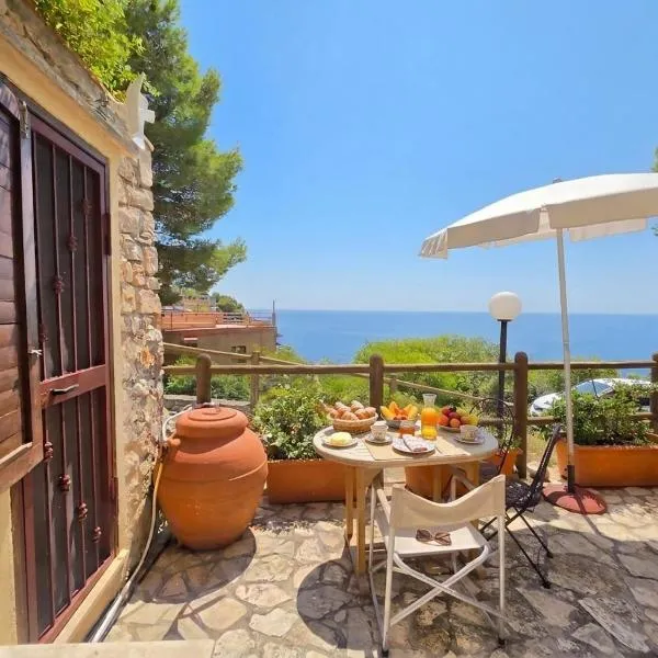Casa Molly dolce pausa relax, готель у місті Сперлонга