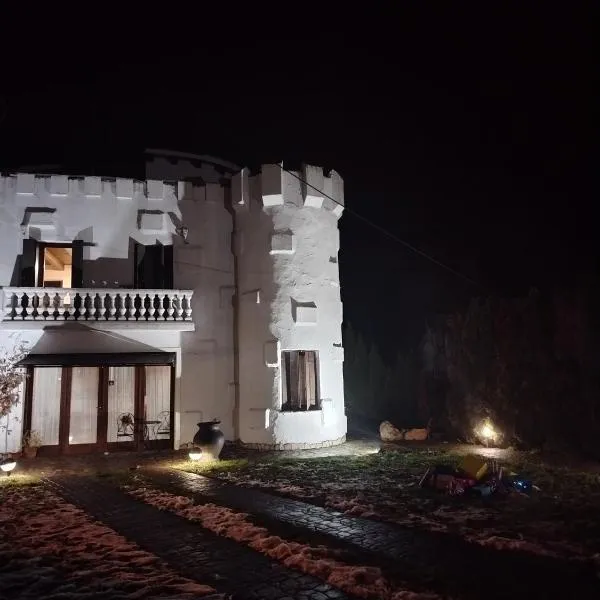 Dvorac Castelo DB 2022, hotel v destinácii Vrnjačka Banja