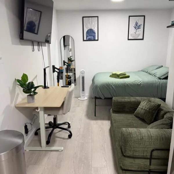 Oasis Retreat - Cozy studio in Union Square, hotel di New York