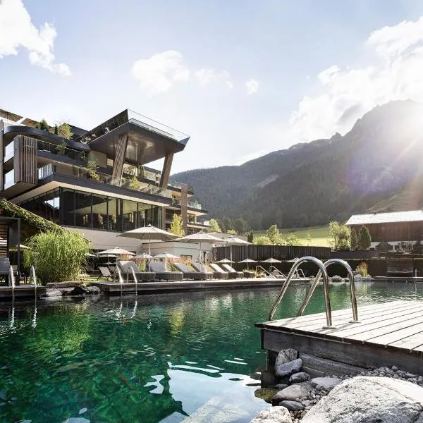 Lürzerhof - luxury nature spa, hotel u gradu Untertauern