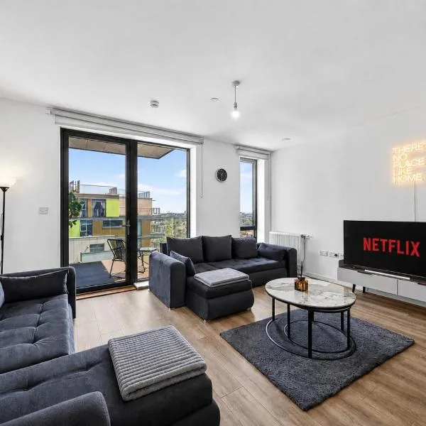 Wembley 2BR Modern Spacious Skyline Views Sleeps 8, hotel a Londres
