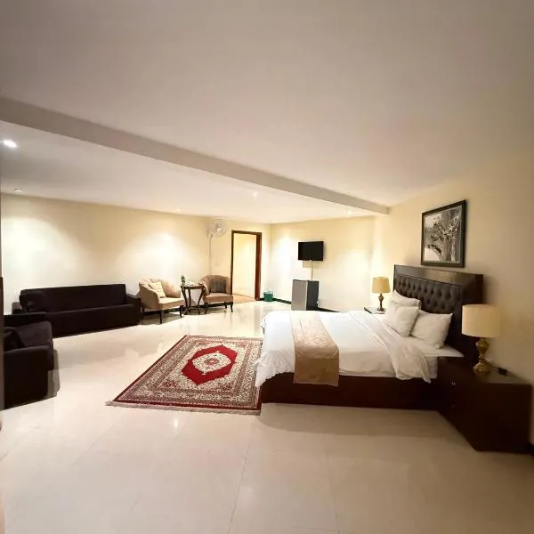 RockCliff Resort Executive Room at Kashmir Point - 10 Min to Mall Road, hotel em Murree