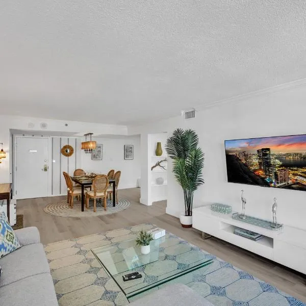 Beachside Condo with Resort Amenities, Including Pools, Gym, and Bathtub 708, Hotel in Miami Beach