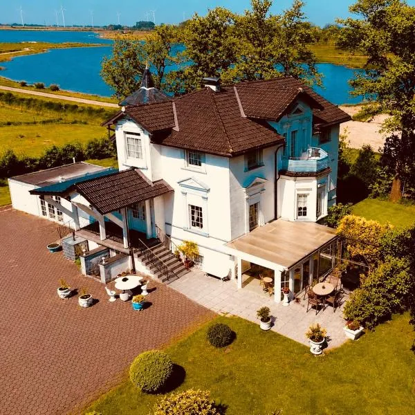 Villa am Wangermeer - 3 Ferienwohnungen an der Nordsee, hôtel à Wangerland