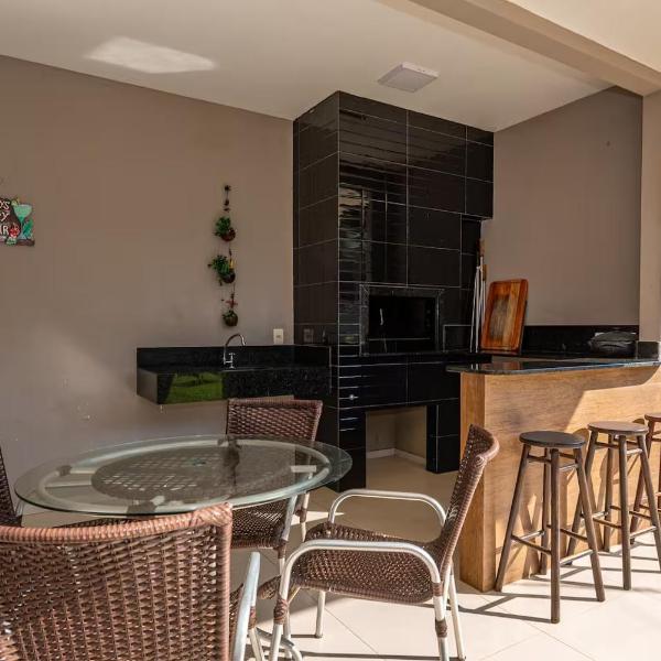 Linda casa na mais bela praia de Santa Catarina ao lado de Balneário Camboriú