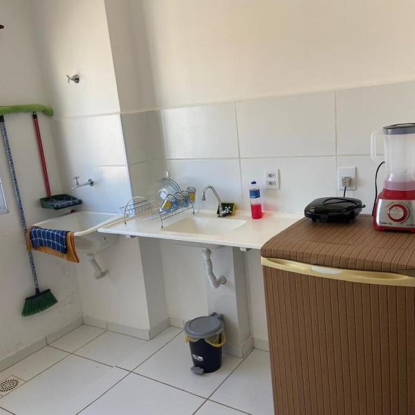 Apto confortável, condomínio região central - Foto 4