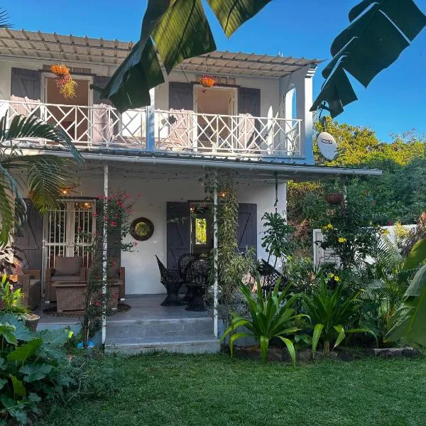 Maison avec jardin à Grand Gaube a 1 min de la plage, hotel v destinaci Grande Gaube