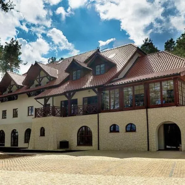 Hotel Kazimierski Zdrój, hotel di Janowiec