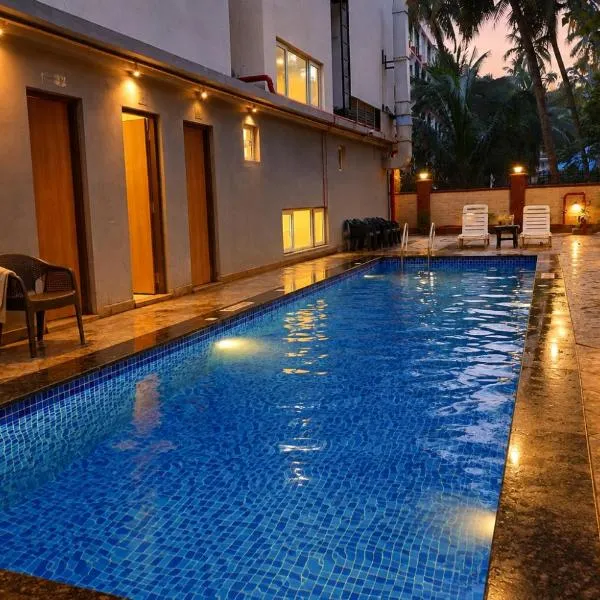 LUXURY SWIMMING POOL HOTEL TF RESORT - CALANGUTE GOA - restaurant & bar - fitness center - gym, free Wi-Fi, & free parking - BEST HOTEL IN GOA, hotel i Calangute