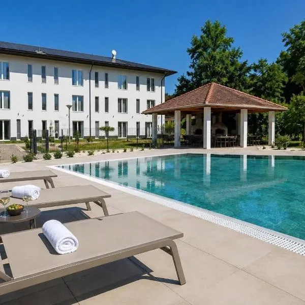 Hotel Csillag Tokaj، فندق في توكاي
