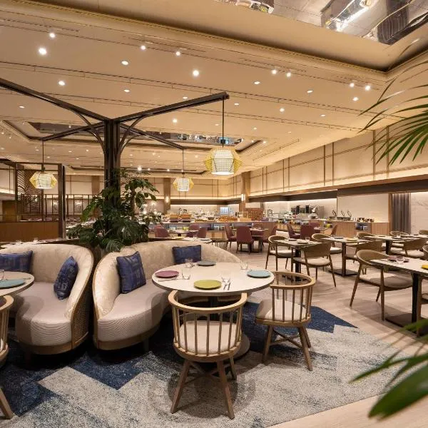 Grand Mercure Awaji Island Resort & Spa, hotel en Minamiawaji