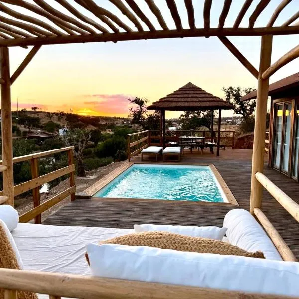 Corvatos Casas do Monte, ξενοδοχείο σε Almodοvar