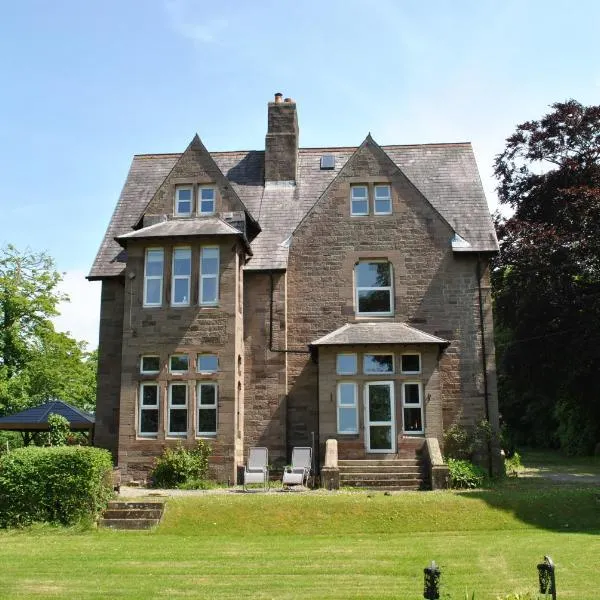 Eta's Manor @ Brooklands, hotel sa Maryport