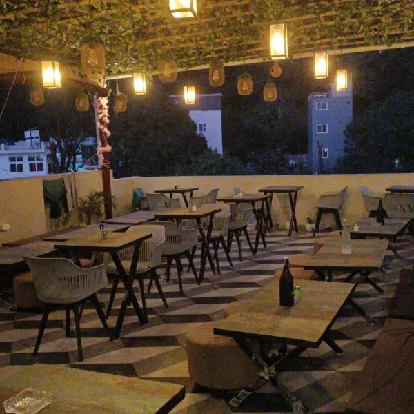 Yatram Hostel, hotell i Rishīkesh