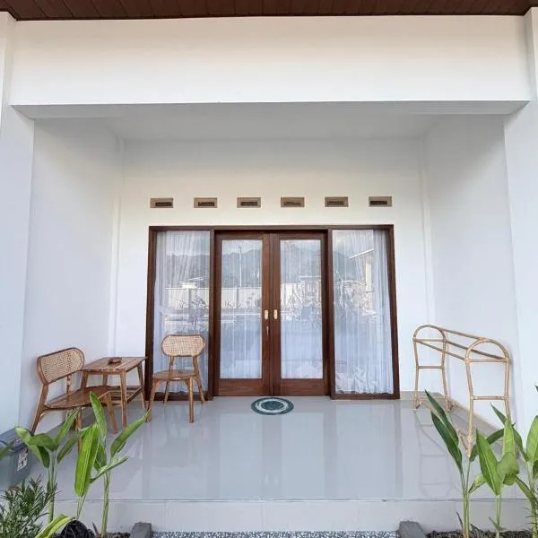 D'Puri Living Room, hotel a Pawenang