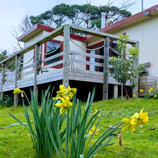 Salty Devil's Rest - Coastal Wilderness Shack, hotel sa Arthur River