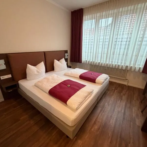 Hotel zur Post - Schrobenhausen, hotel en Schrobenhausen