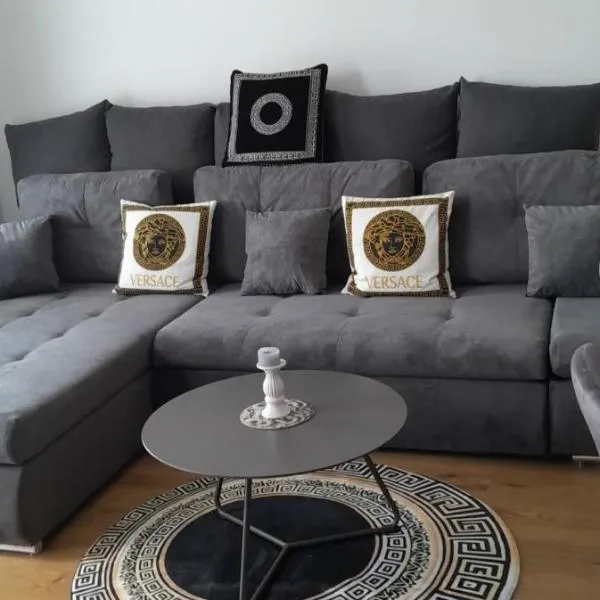Apartment brand new, Hotel in Seredʼ