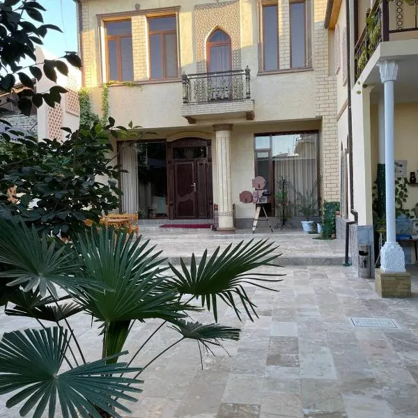 TURKISTAN Hotel، فندق في Kogon