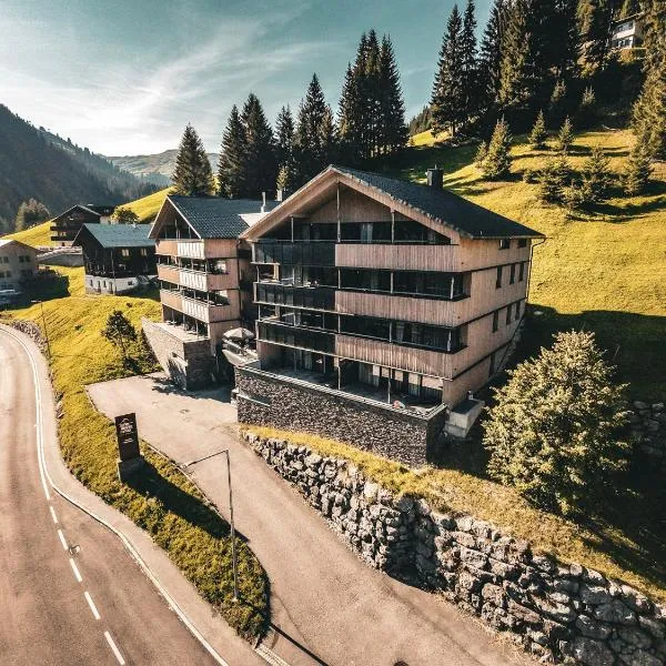 Aparthotel Alpinresort Damüls, хотел в Дамулс