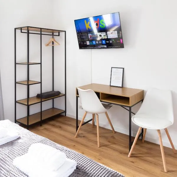 MiCasa OL - Moderne Gästezimmer an der Uni - Self Check-in - SMART TV - WLAN - Fugenloses Bad u separates WC - Nähe Uni & Innenstadt, hotel i Oldenburg