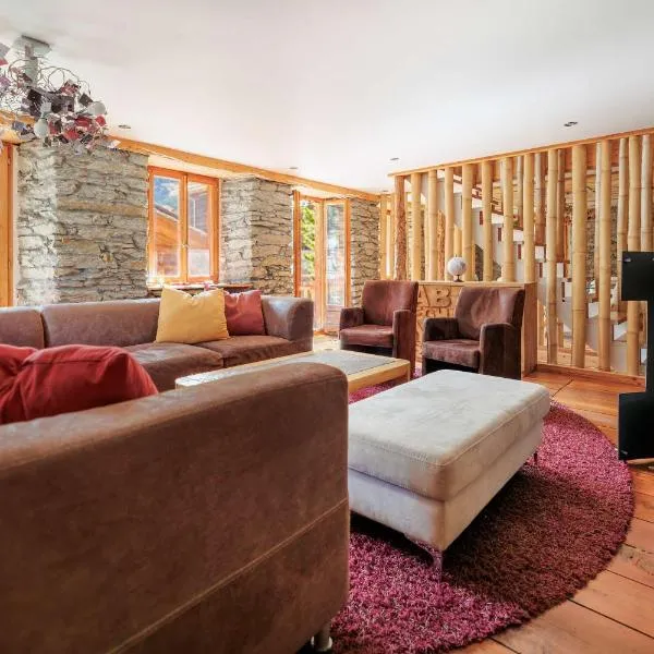 Stegmatte - Unique luxury triplex apartment for 10 persons, Hotel in Saas-Fee