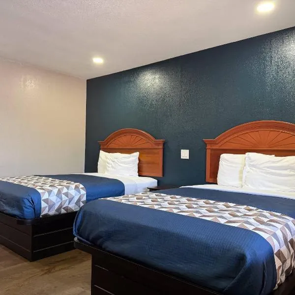 Rodeway Inn & Suites โรงแรมในAda