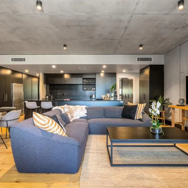 Onyx Apt Onsite EV 5mins to Foreshore - Hosted by Canstay, hotel Kingston városában