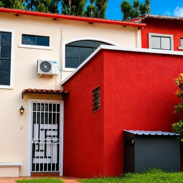 Casa Completa en La Cima 3 Habitaciones, Hotel in San Salvador