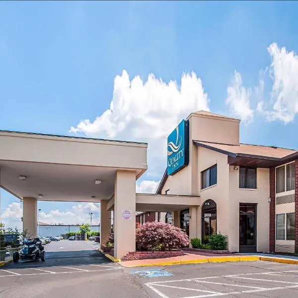 Quality Inn near Potomac Mills, hotel v destinaci Woodbridge