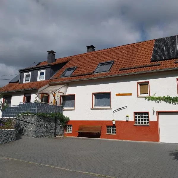 Ferienwohnung Ruhrort: Brilon şehrinde bir otel