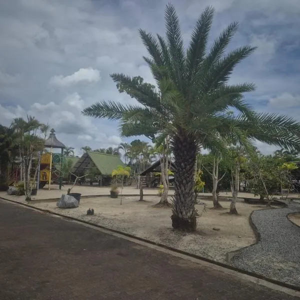 Double bed, hotel en Paramaribo