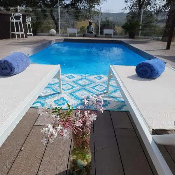 Spa Ibiza Dosrius - Bungalow con Jacuzzi y Piscina privada, hotel di Canyamás
