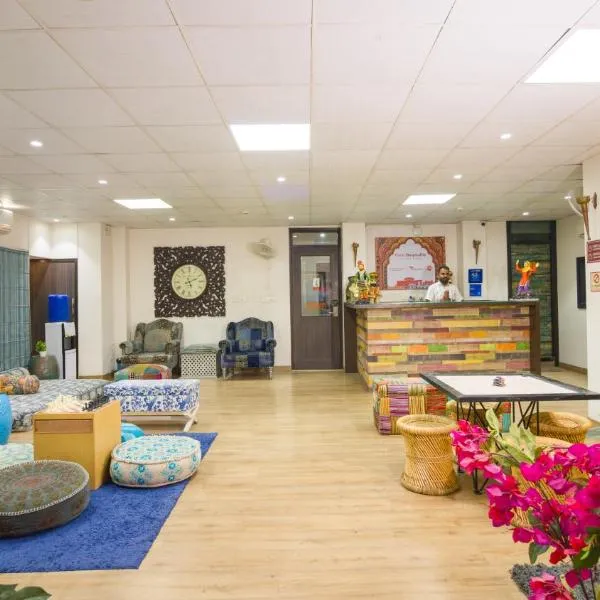 Palm Inn, Boutique Luxury Rooms, 10 mins from Hawa Mahal, отель в Джайпуре
