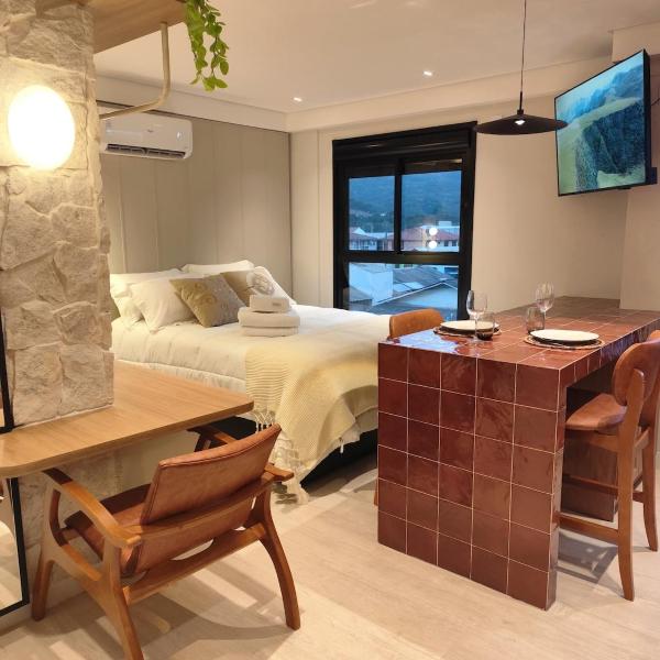 Sophisticated centrally located studio with garage in Urubici