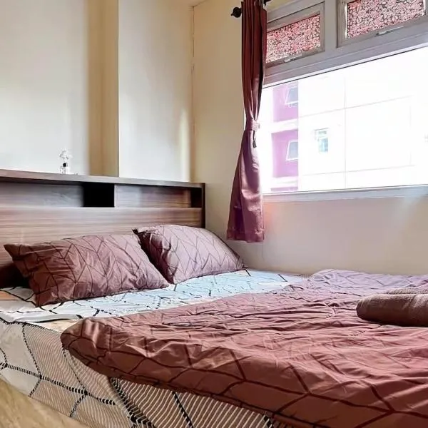 2BR Apt Green Pramuka with Pool & Wi-Fi by 2ndHome, hotel v destinaci Jakarta