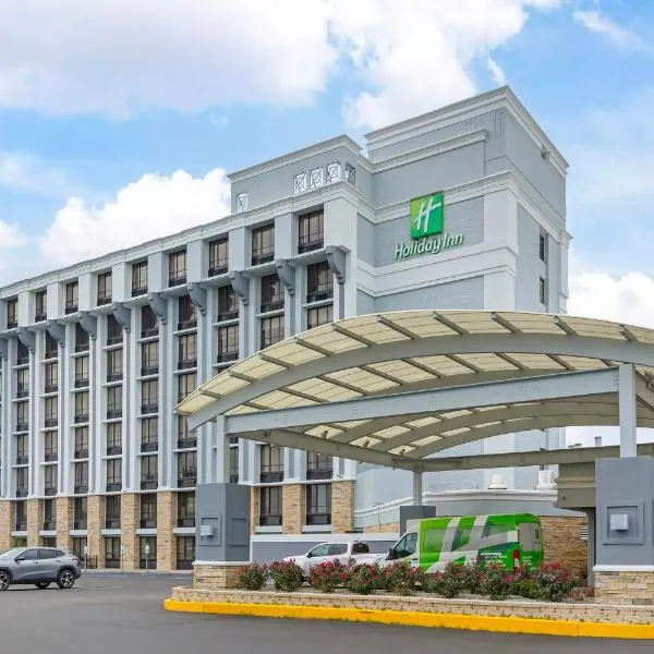 Holiday Inn St. Louis Airport West Earth City by IHG, hotel en Earth City