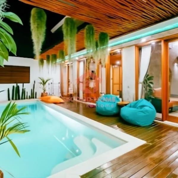 Luxury 2BR Sanur Villa Private Pool, Wi-Fi, hotel u gradu Sanur