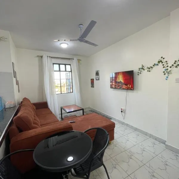cozy 1bedroom mombasa near the beach with hot shower, Netflix, Secured parking 07&07 for 95 then 61to18, hotel v destinaci Mombasa