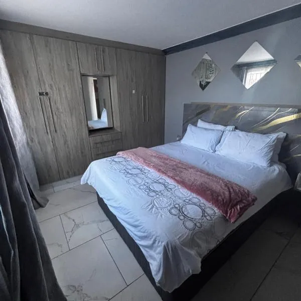 BEREA apartment 786, khách sạn ở Durban