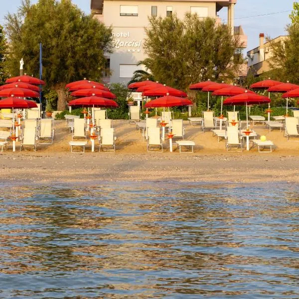 HOTEL NARCISi, хотел в Розето дели Абруци